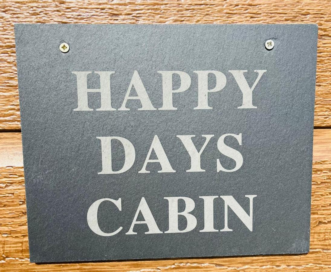 Happy Days Lodge With Hot Tub York Exterior photo